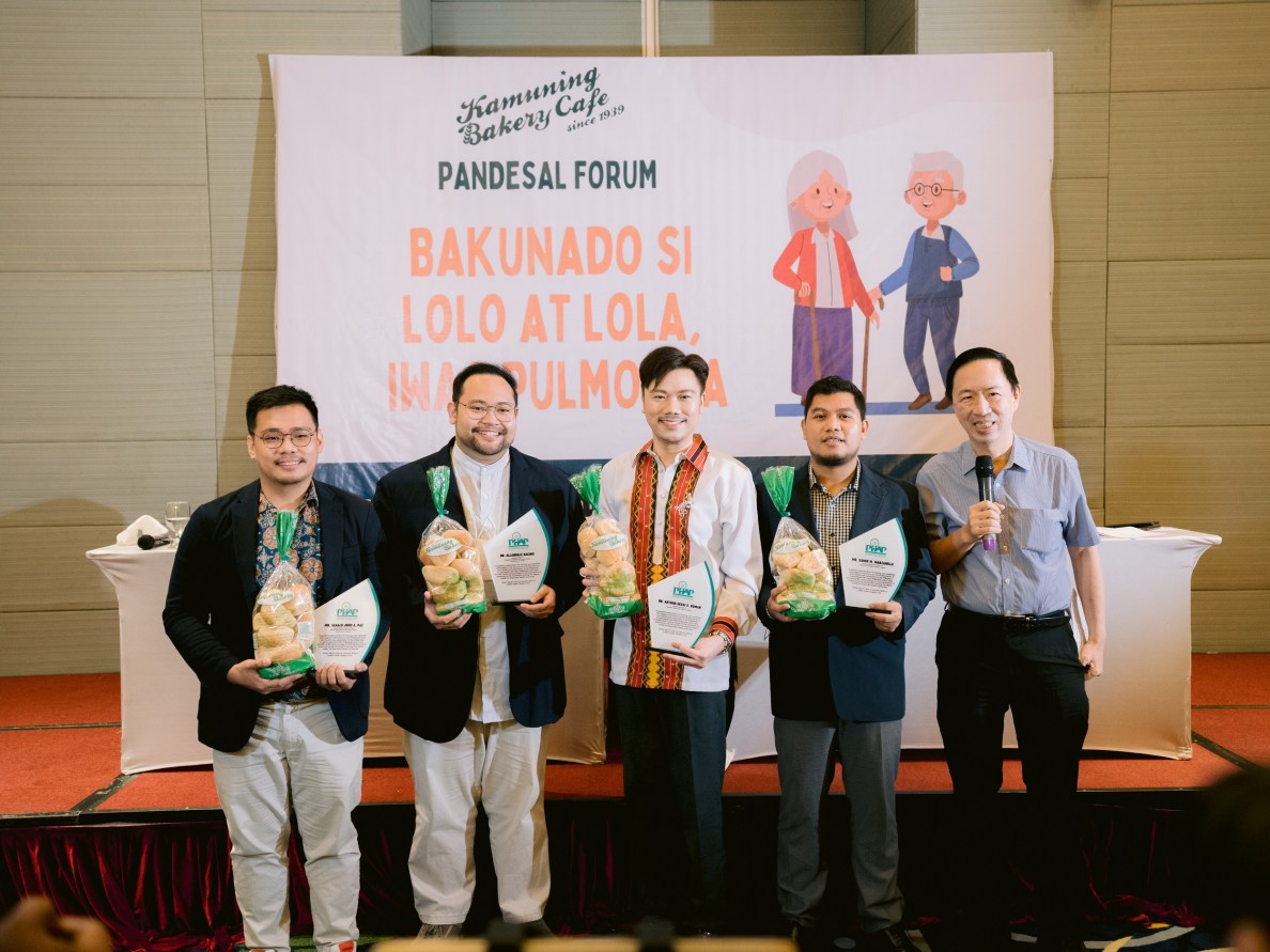 Bakunado si lolo at lola